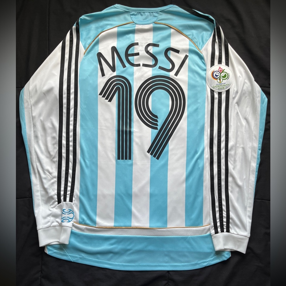 Messi #19 Argentina Longsleeve 2006 World Cup Retro Soccer Jersey Home